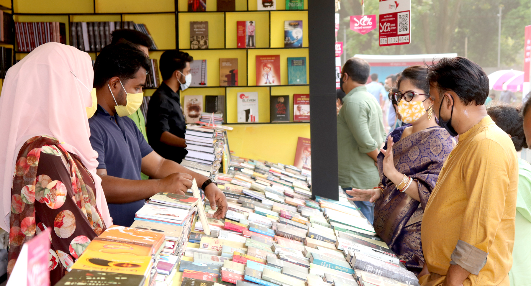 সময়ের আগেই বন্ধ হচ্ছে অমর একুশে বইমেলা